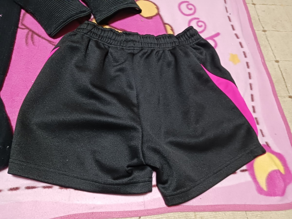 女子バレーボール　３点セット ゲームパンツ 膝サポーター ソックス_画像4