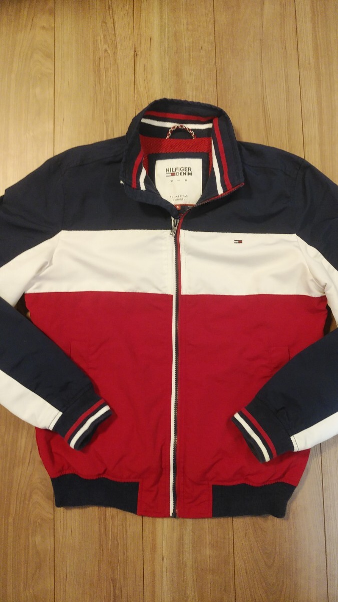 Tommy верх и низ одежда б/у   Tommy верх и низ одежда б/у