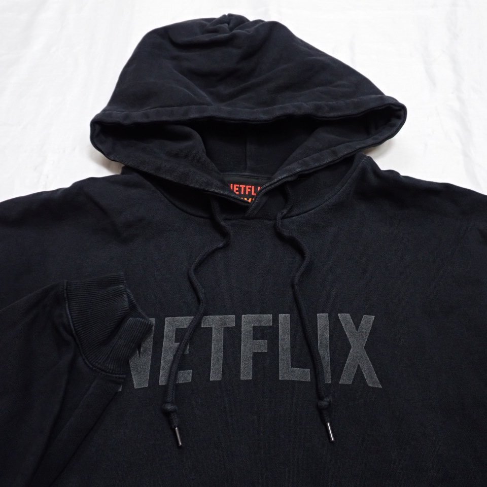 ★NETFLIX/ネットフリックス × BEAMS/ビームス プルオーバーパーカー メンズXL/ブラック/コットン100%&1735200345_画像3