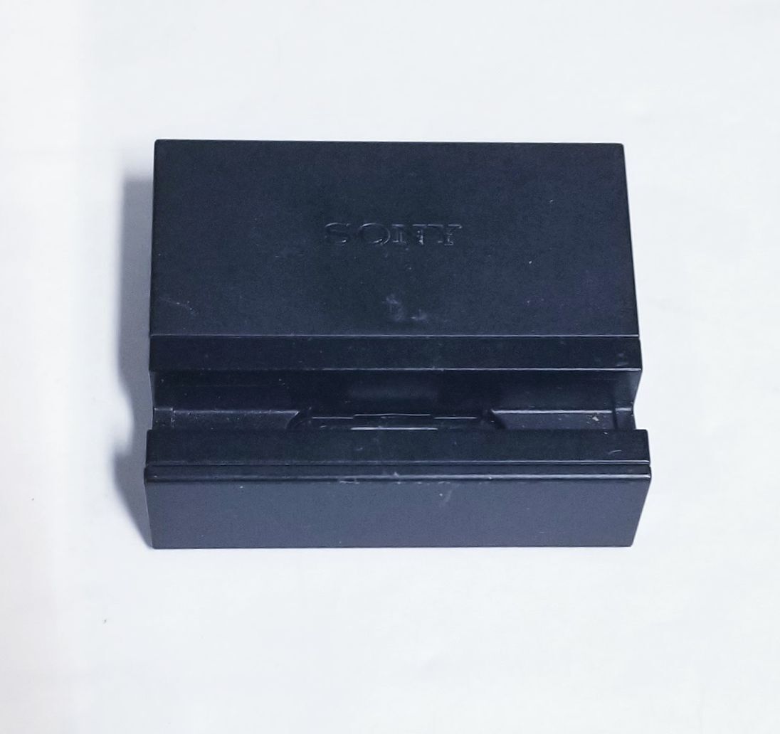 Xperia Z Ultra専用マグネットチャージングドック DK33