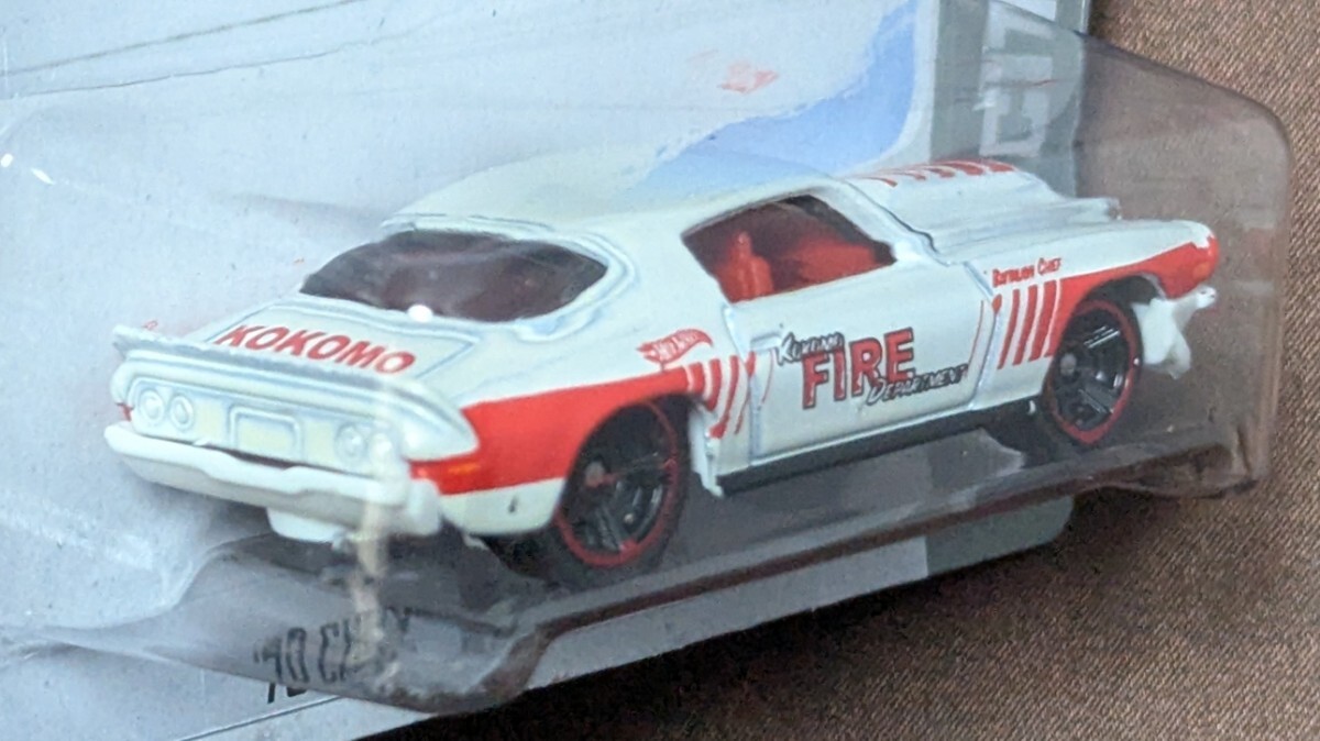 Hot Wheels 2012 Basic HW Main Street: '70 Chevy Camaro RS ホットウィール ベーシック_画像5