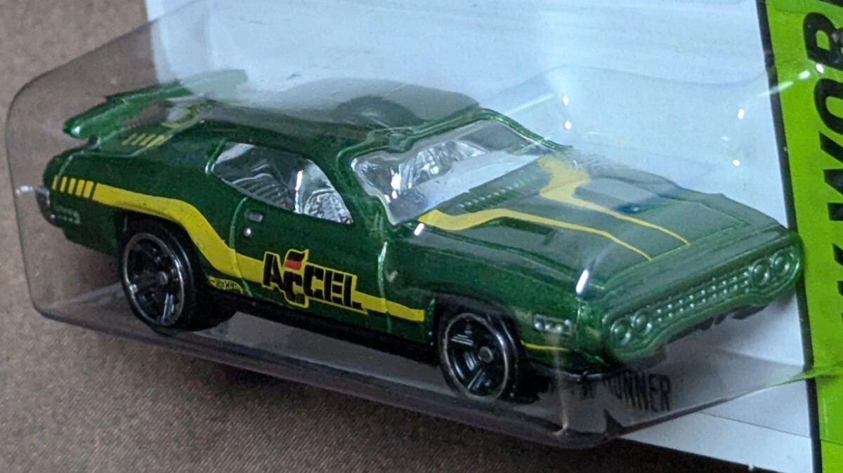 Hot Wheels 2014 Basic HW Workshop: HW Performance '71 Plymouth Road Runner ホットウィール ベーシック_画像4
