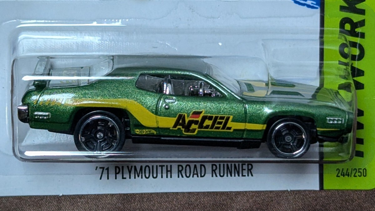 Hot Wheels 2014 Basic HW Workshop: HW Performance '71 Plymouth Road Runner ホットウィール ベーシック_画像3
