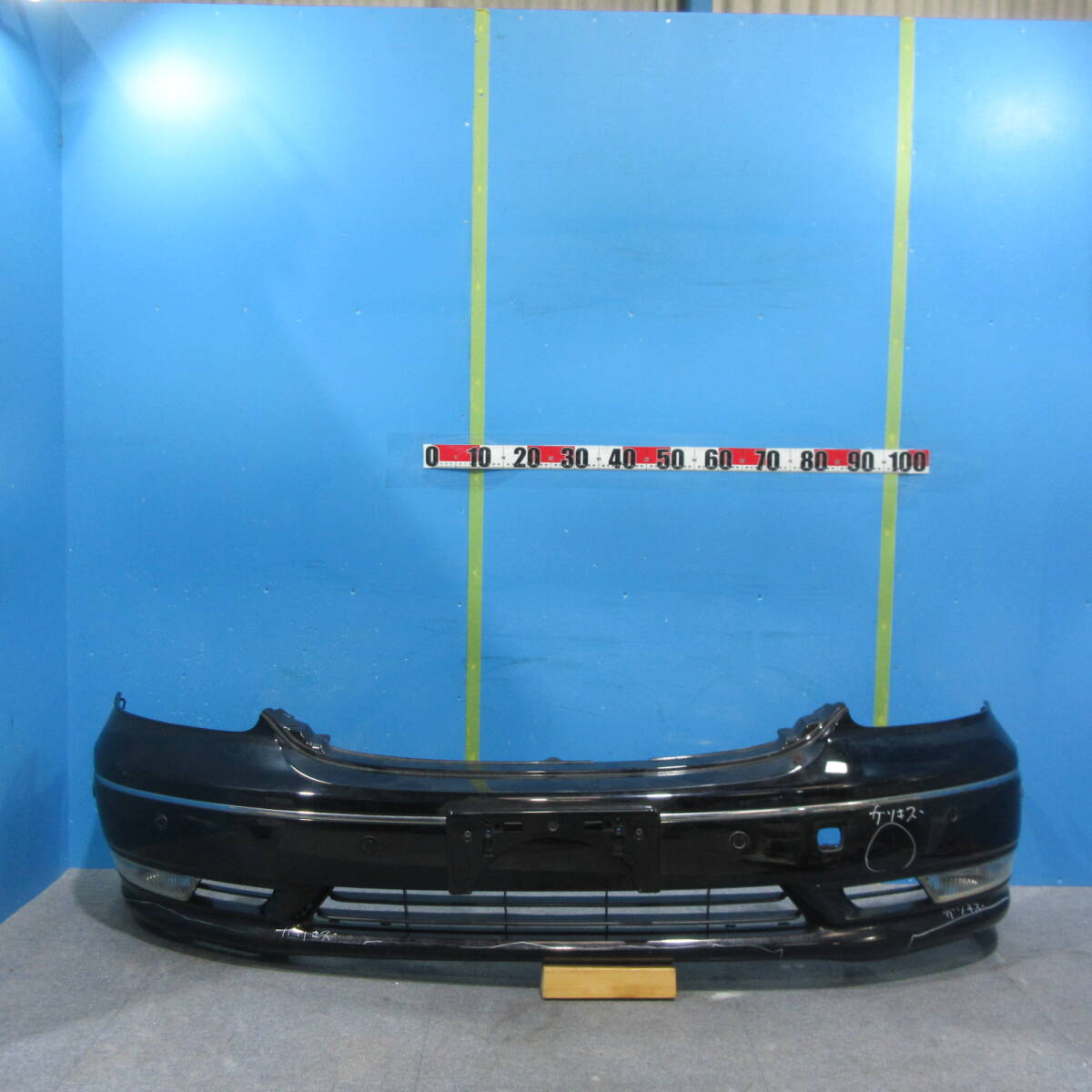 X TOYOTA セルシオ UCF30 UCF31 フロントバンパー 後期 クロ 202 52119-50550 中古_画像1