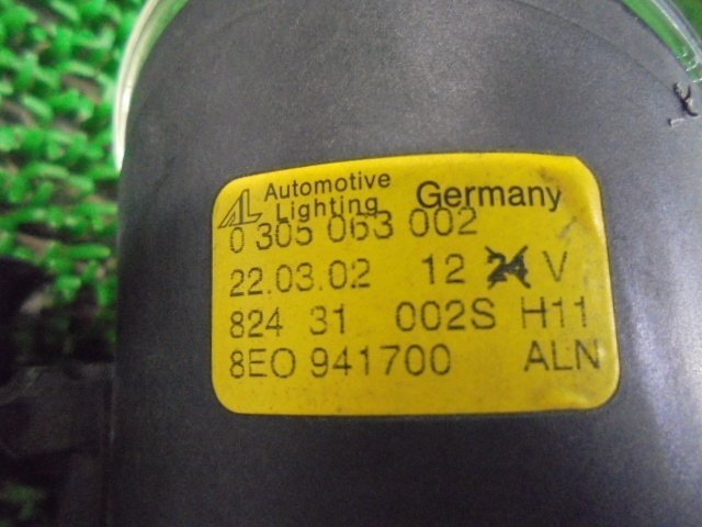 4EG3037GC3 ) Audi A4 Avante GF-8EALT B6 2002 год оригинальные противотуманные фары левый и правый в комплекте 0305063001