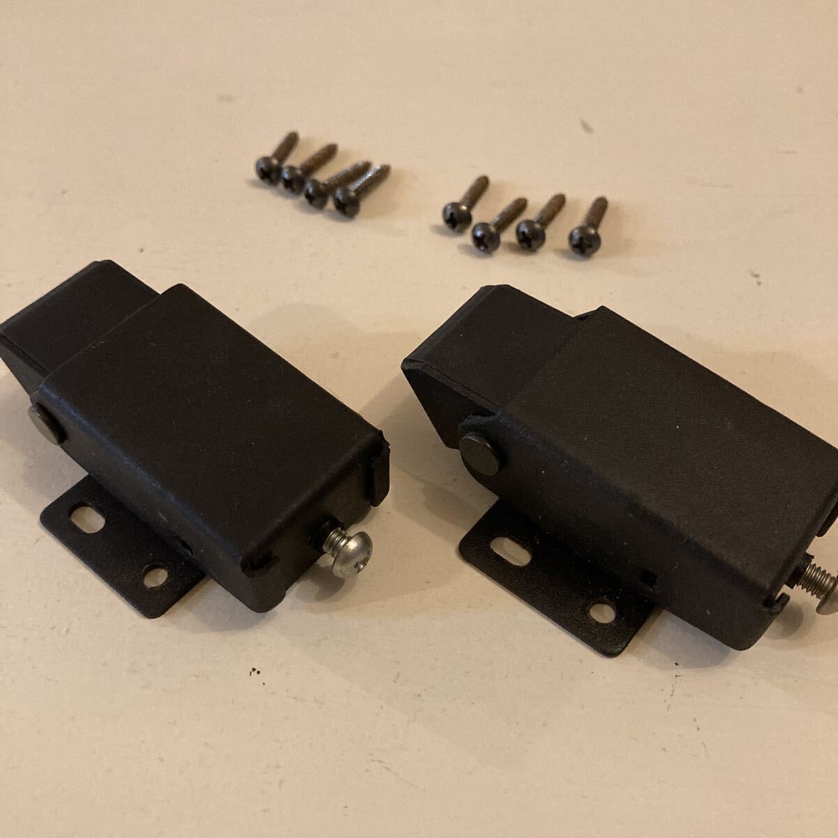 DENON DP-60 ダストカバーのヒンジ_画像3