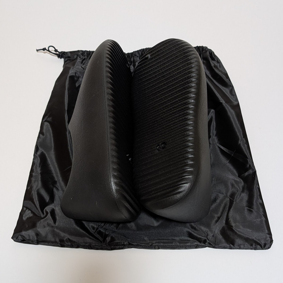 新品 YZY SL-01 ブラック US10 シューズ yeezy イージー_画像2