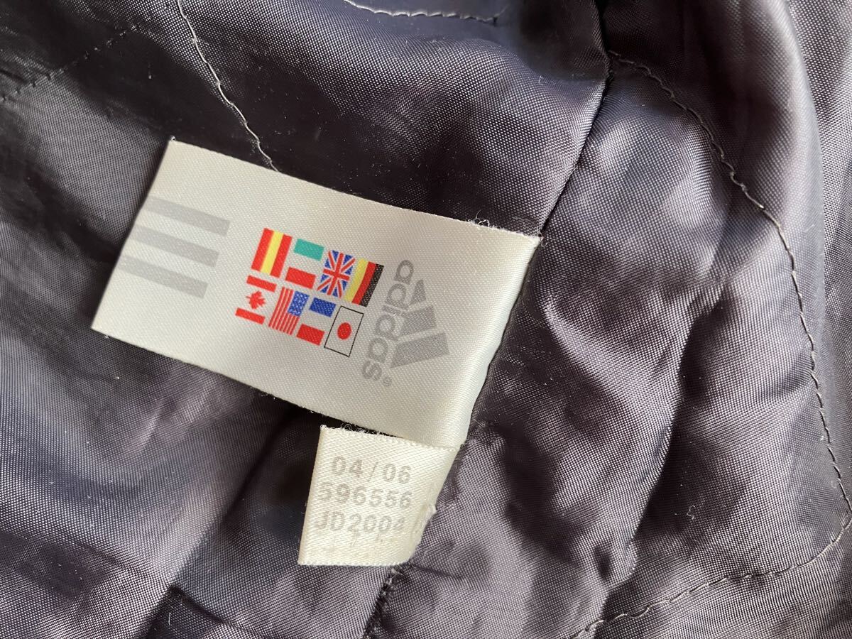 アディダス adidas 黒 ベンチコート M 中古　サッカー_画像4