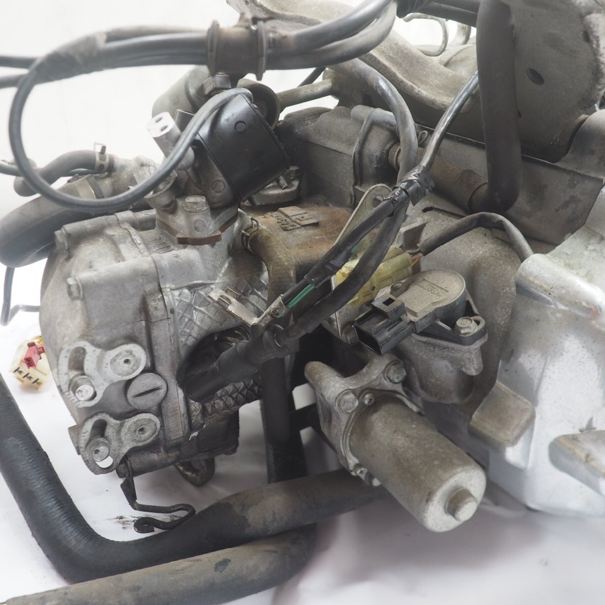 クランキングOK フォルツァZ エンジン 2006年 MF08 MF08-1313xxx engine forza 無限 セルモーター ホイール スイングアーム MF08E_画像6