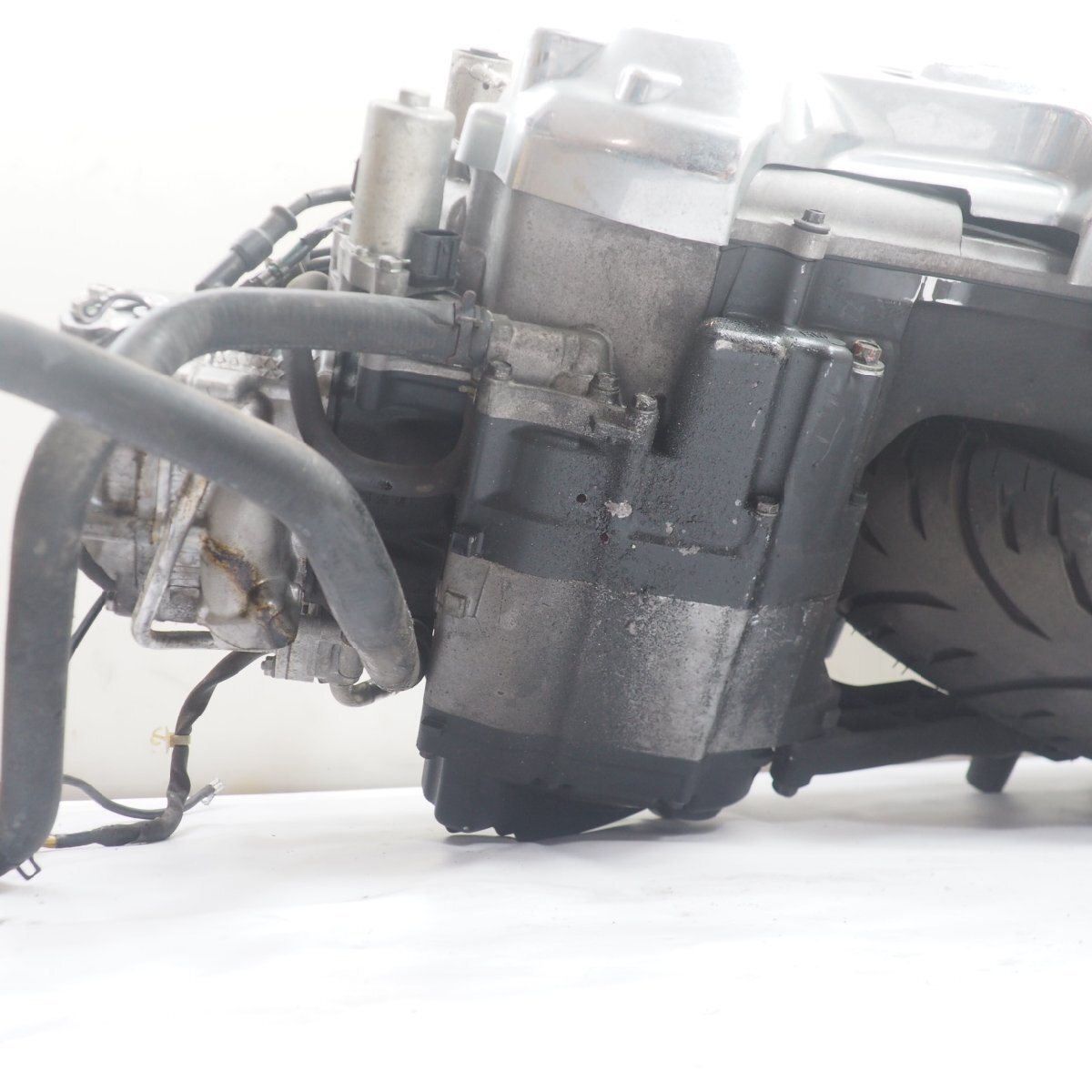 クランキングOK フォルツァZ エンジン 2006年 MF08 MF08-1313xxx engine forza 無限 セルモーター ホイール スイングアーム MF08E_画像9