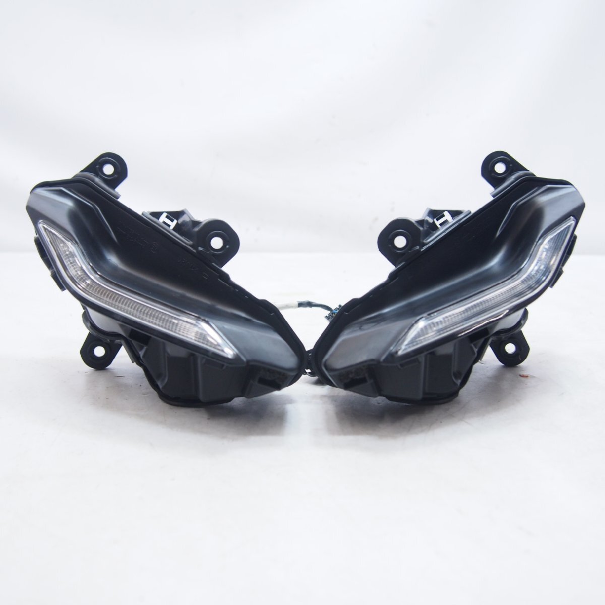 YZF-R15純正ポジションランプ左右RG86J点灯確認済み_画像1