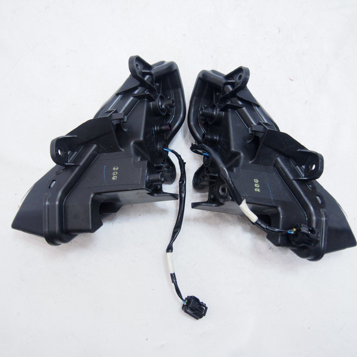 YZF-R15純正ポジションランプ左右RG86J点灯確認済み_画像3