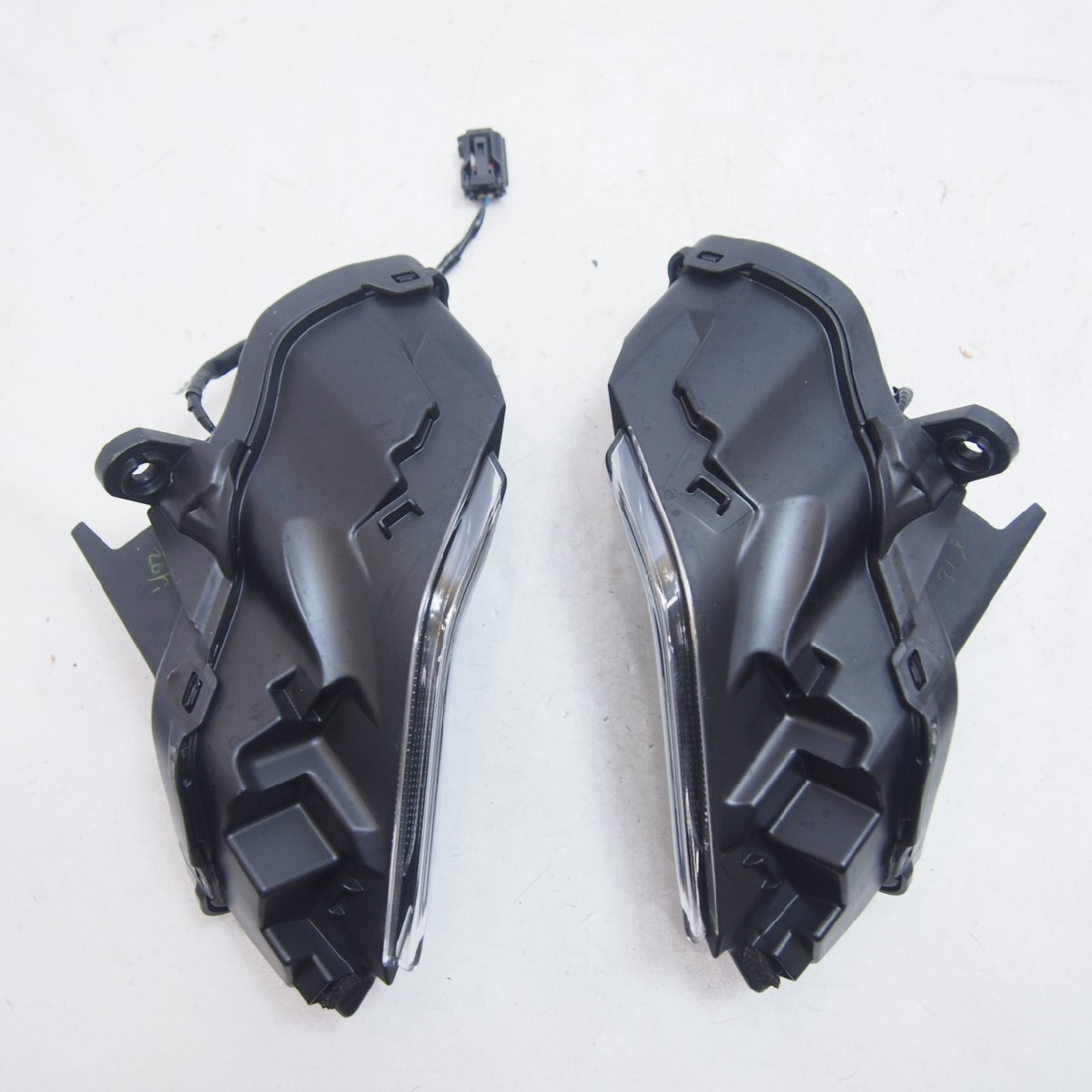 YZF-R15純正ポジションランプ左右RG86J点灯確認済み_画像5