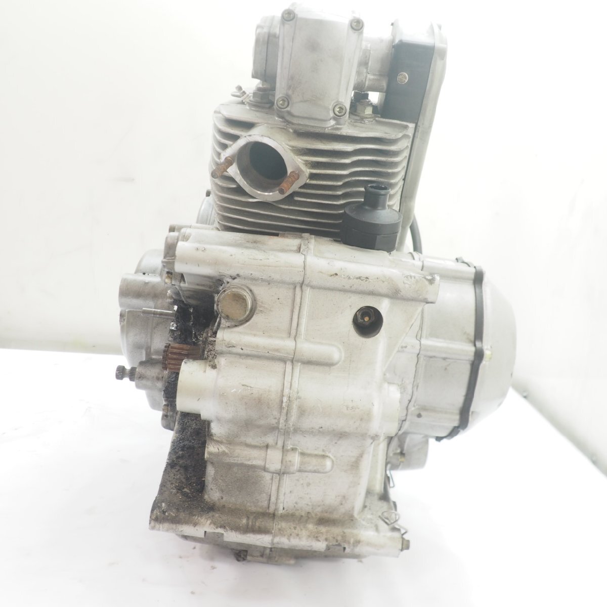  Ducati 900SS двигатель ZDM904A2-010xxx engine ducati 98 год сторона .? маслоохладитель трансмиссия Ducati SS900 M900