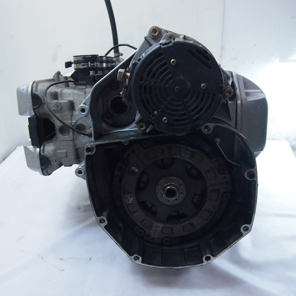 BMW K1200RS WB10547J11ZG23xxx 01年外し純正エンジン124EA21012xxxシリンダー ピストン オルタネーター ジェネレター_画像2