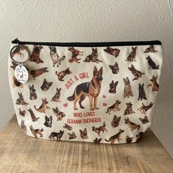 シェパードがいっぱい！ポーチ＆キーホルダーのセット　Japbor Makeup Bag for Dog Lovers　ジャーマンシェパード_画像1