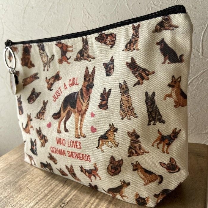 シェパードがいっぱい！ポーチ＆キーホルダーのセット　Japbor Makeup Bag for Dog Lovers　ジャーマンシェパード_画像5