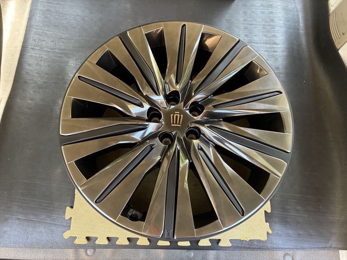 新車外し トヨタ クラウン エステート RS 純正ホイール4本 21インチ8.5J+35 PCD114.3-5H マットブラック メタルスターグロスブラック塗装_画像4