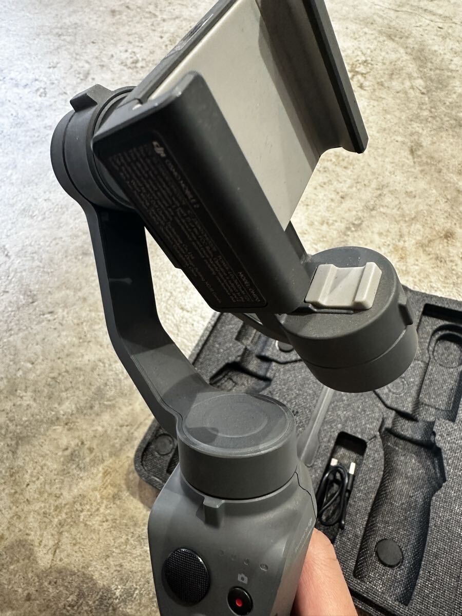 DJI Osmo Mobile 2 (オズモモバイル)収納ケース取説付きジャンク OSMO DJI ジンバル スタビライザー MOBILE2_画像3