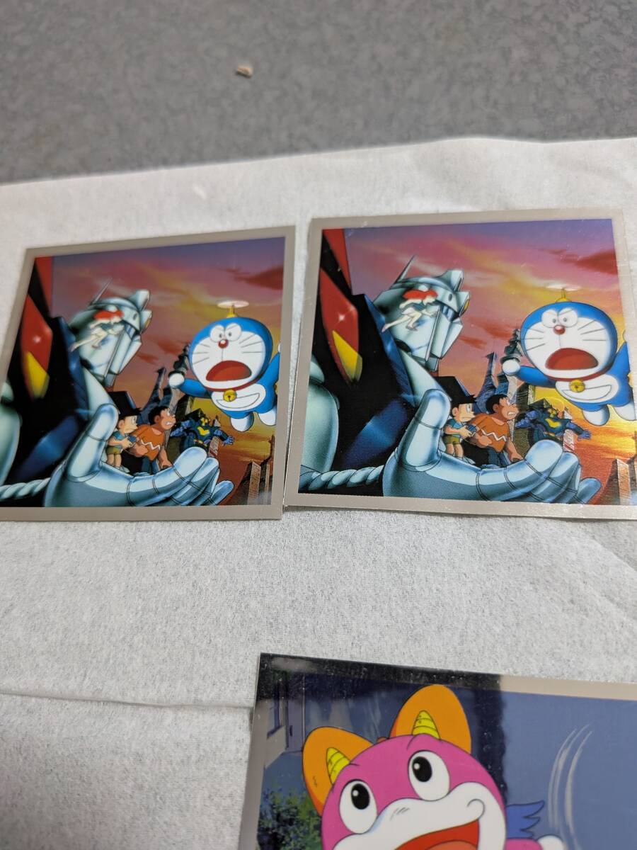 即決 ドラえもん 銀色 美品 在庫6枚 映画25周年 シール  ウエハースチョコ ロッテ  ばら売り1枚の値段_画像4