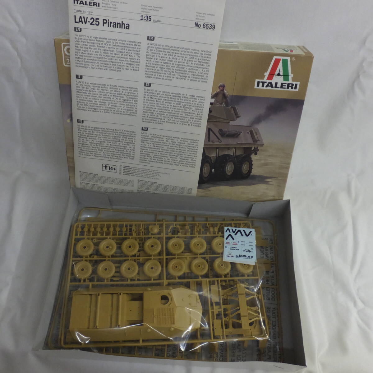 ジャンク！１/３５・イタレリ・NO.6539・アメリカ・LAV-25・“ピラニア”！_画像2