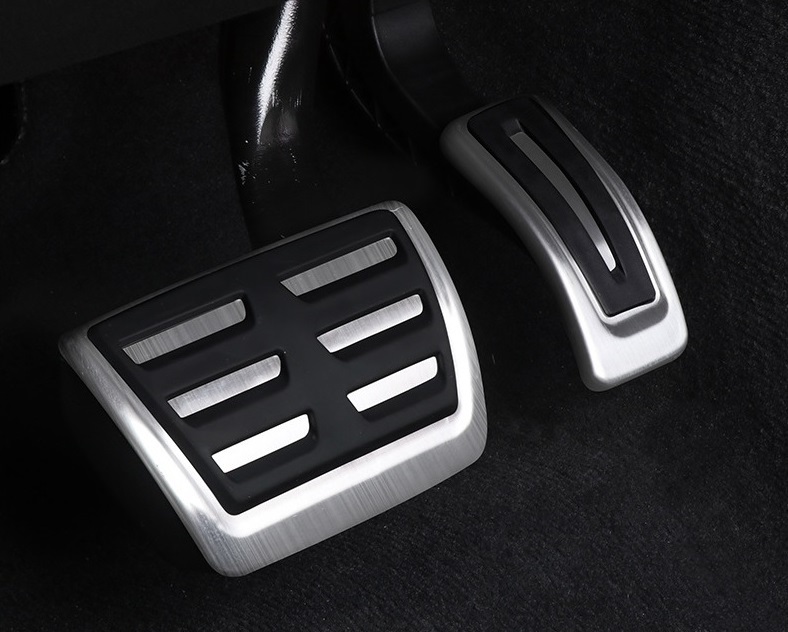 Audi アウディ A4 S4 RS4 A5 RS5 Q5 A6 A7 S7 A8 等 ステンレス製ペダル ペダルカバー アクセル ブレーキ はめ込み式 取付簡単_画像4