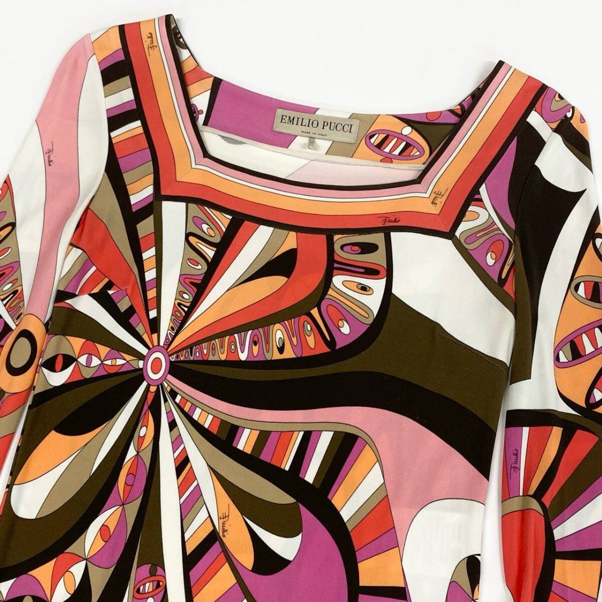 77 EMIRIO PUCCI エミリオプッチ イタリア制 スクエアネック 長袖ワンピース 総柄 シルク混 パーティー レディース 38u02t