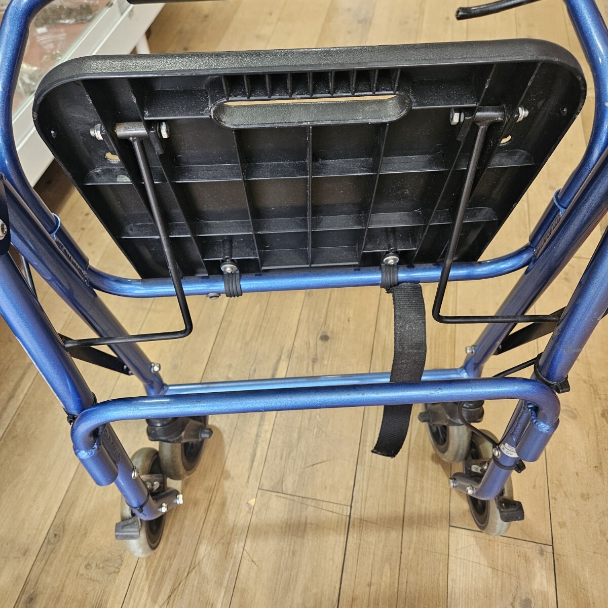  ходунки товары для ухода коляска для пожилых б/у голубой удобно 