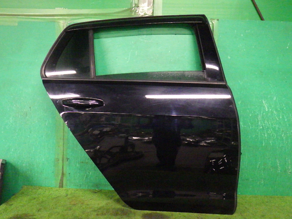 ゴルフ7[AUCJZ]リア右ドア(ロック)レギュレーター LC9X黒_画像1