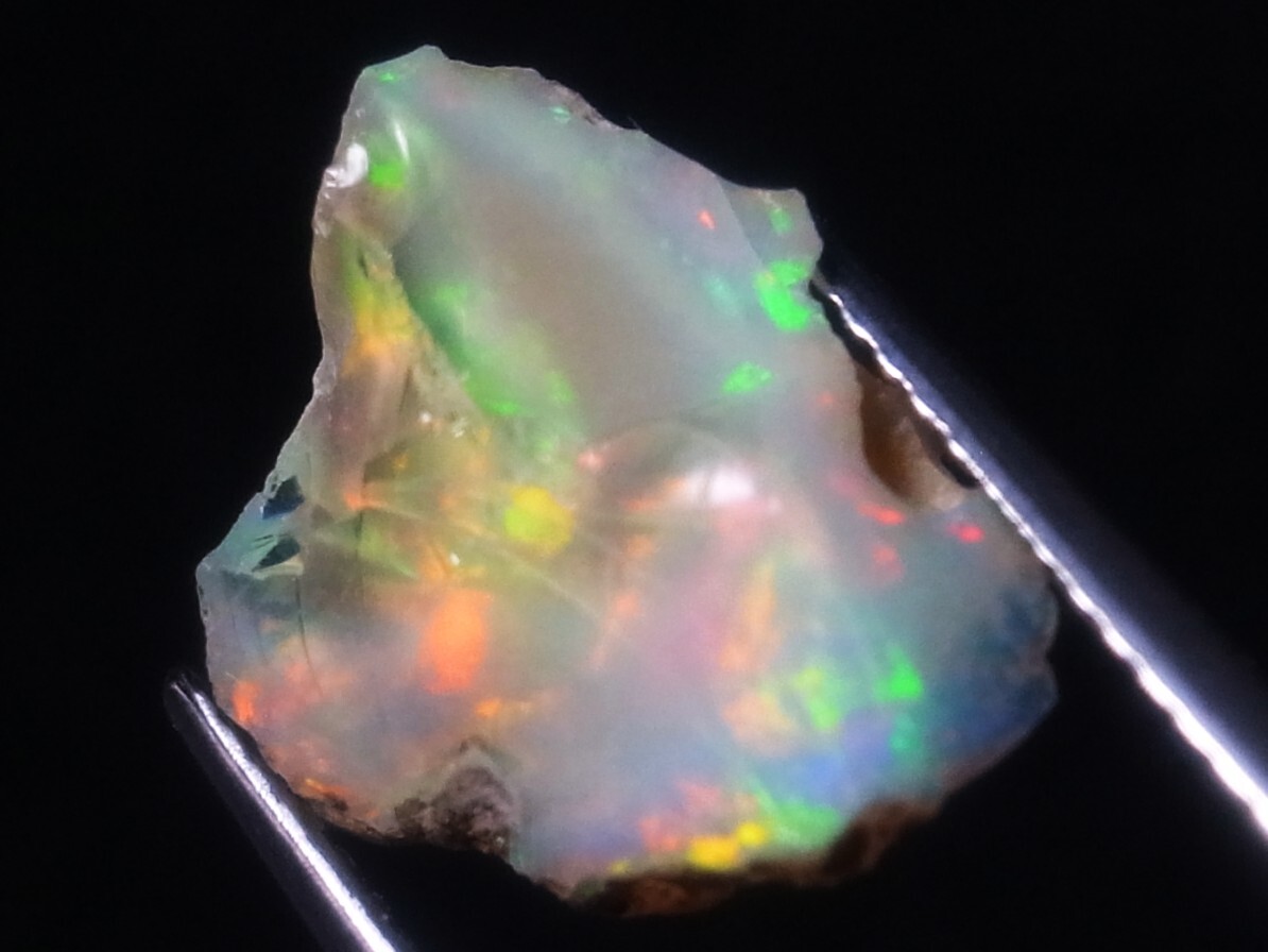 3.62ct 新品・天然オパール母岩付き原石 エチオピア産の画像1