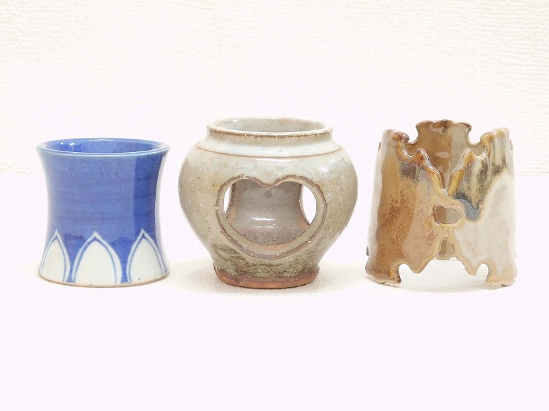 2510-0038●宝市/萩焼/古畑窯/椋原佳俊/高取焼/亀井味楽/古余呂技/竹春/蓋置/掛分釉蓋置/青華蓋置/3点組/共箱付/茶道具(梱包サイズ80)_画像2