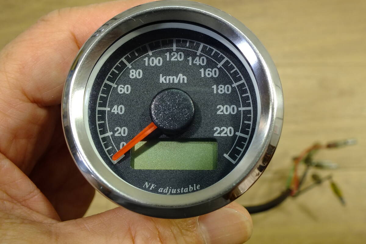 ★ ネオファクトリー 48mm 小型 電気式 NFアジャスタブルスピードメーター ステンレス 黒盤 スポーツスター 中古良品_画像4