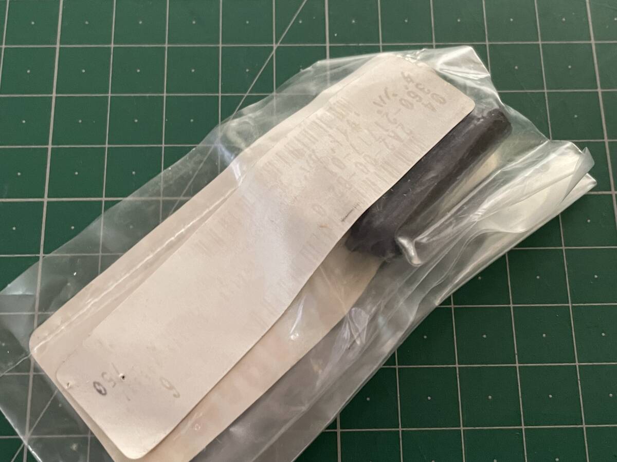 【デッドストック】ヤマハ ポッケ用 サイドカバーダンパー [360-21717-01]_画像2