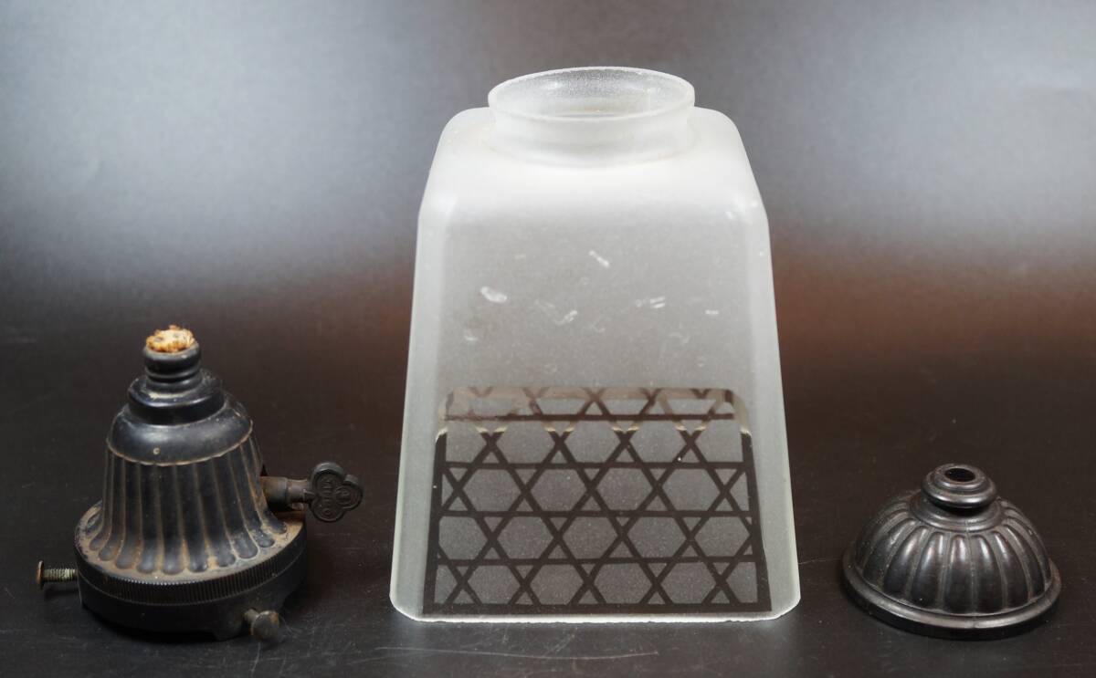 ☆壱☆乳白籠目ランプシェード スクエア/JINBO製ローゼットホルダー付 菊型ホルダー付 照明 大正浪漫☆_画像2