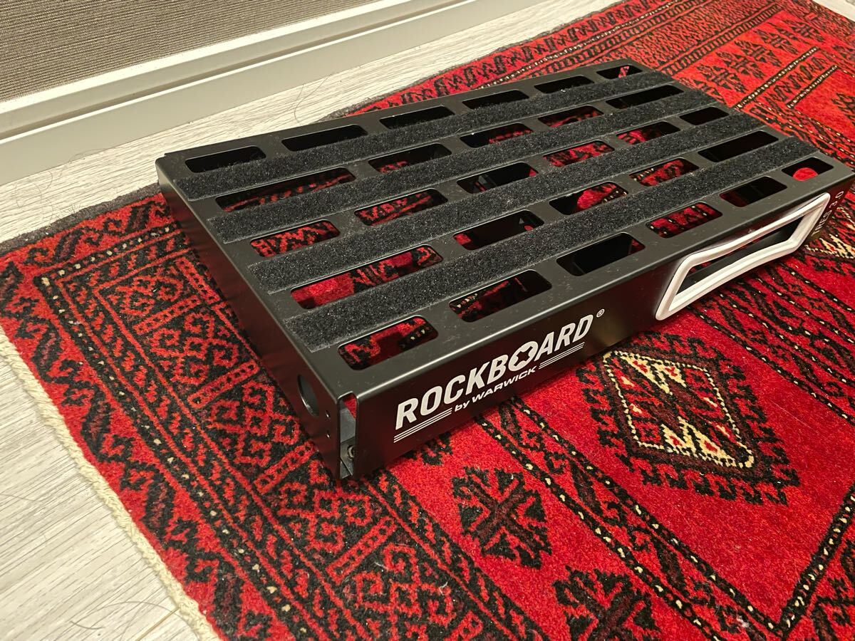  effector board RockBoard RBO B 3.0 TRES B Pedalboard with Gig Bag платформа из деревянных планок модель педаль панель эффектор кейс 
