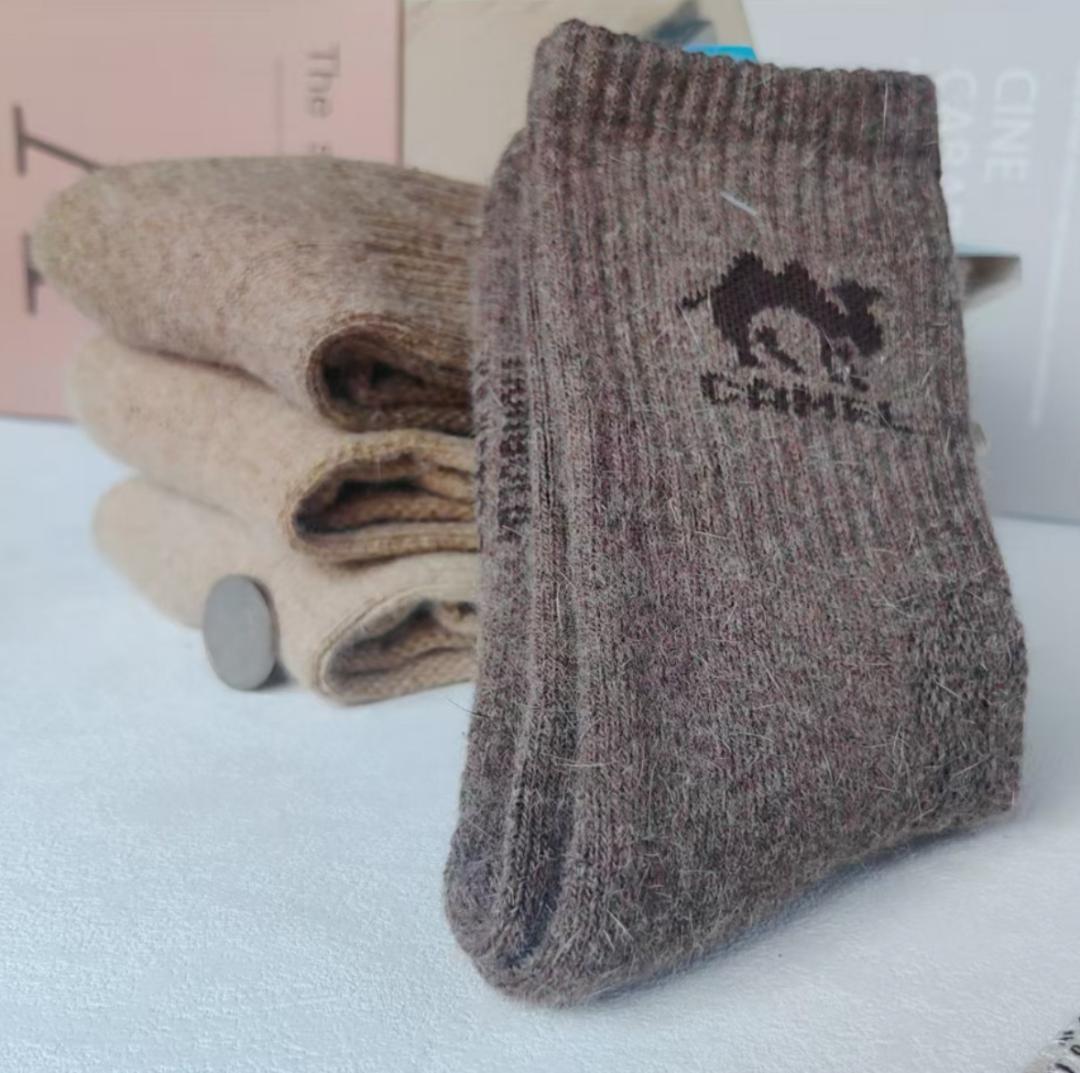 2足　防寒靴下　男女兼用　　あったか　ぽかぽか　キャメル　寒がりさん　保温_画像2