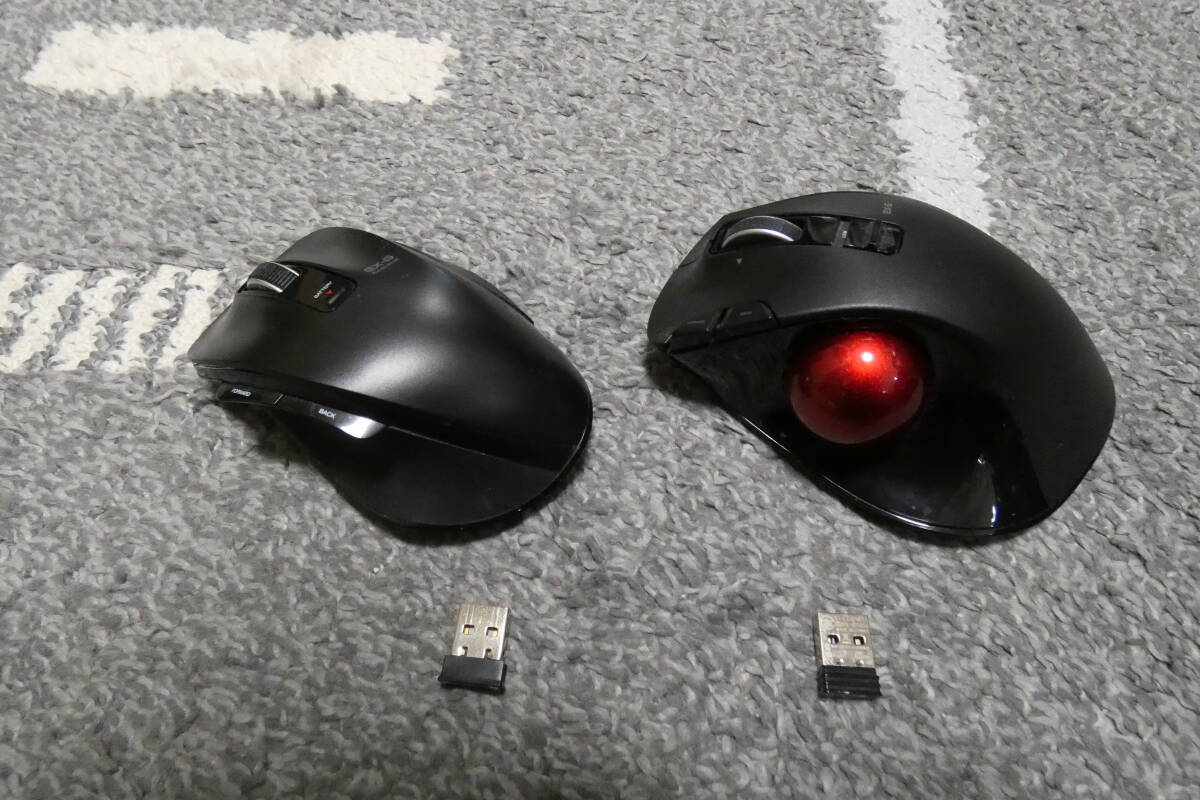 動作良好・比較的美品 ☆ ELECOM/エレコム　ワイヤレス トラックボールマウス M-XT3DR ＆ BlueLEDマウス「EX-G」M-XG1DB　送料：600円_画像1