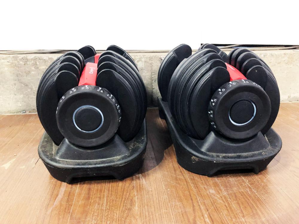 送料無料★超美品 中古★可変式ダンベル 24㎏ 2個セットトレーニング用品 筋トレ【可変式ダンベル】FOAU_画像2