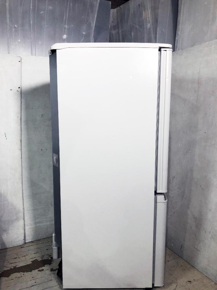 送料無料★2022年製★極上超美品 中古★三菱 146L 使いやすいコンパクトサイズ!!フルフラットトップテーブル 2ドア冷蔵庫【MR-P15H-W】FNJY_画像8