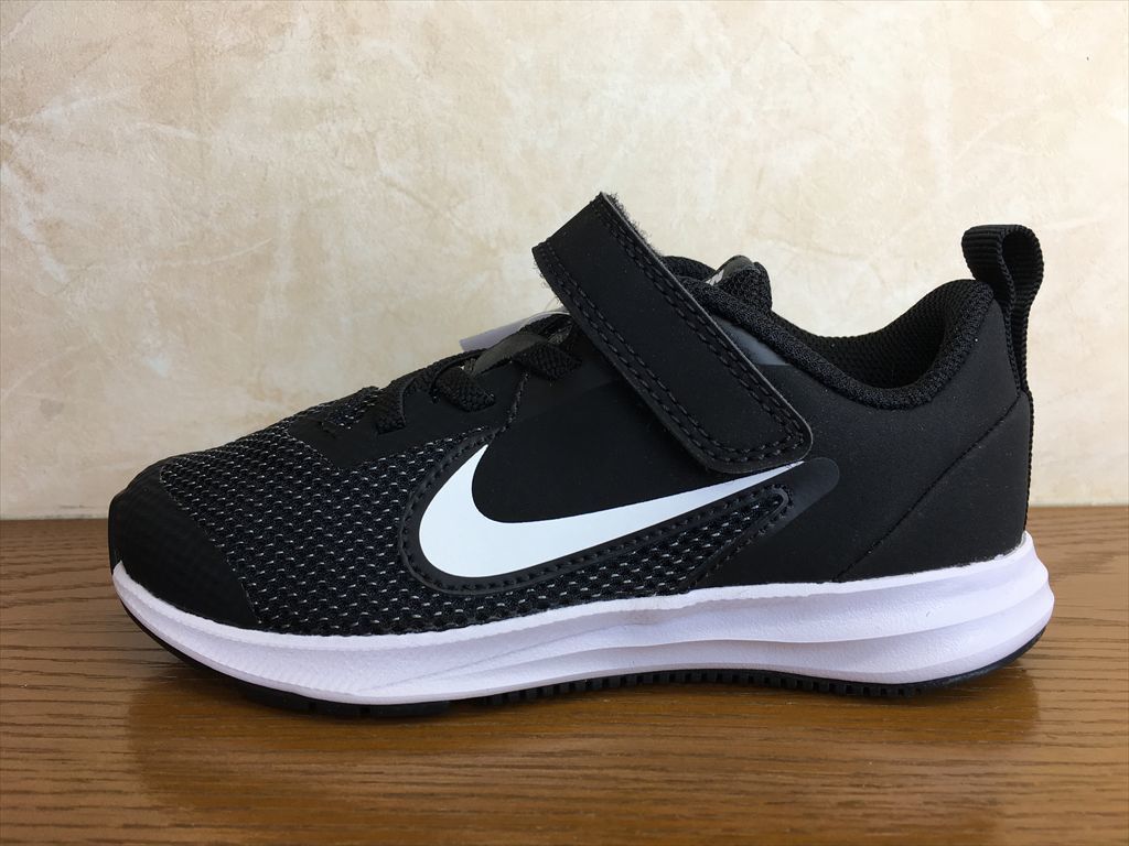 NIKE（ナイキ） DOWNSHIFTER 9 PSV（ダウンシフター9PSV） AR4138-002 スニーカー 靴 ジュニア 17,5cm 新品 (484)