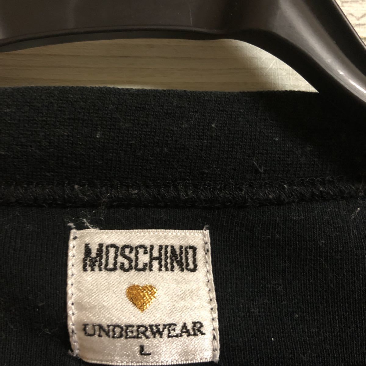 MOSCHINO モスキーノ　UNDERWEAR メダル　プリント　ワッペン　ロゴ　半袖Tシャツ_画像4