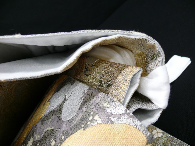 絶品 301mr15 大王松 紗綾型文 金糸 銀糸 一体型 作り帯 付け帯 袋帯