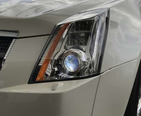 Cadillac　キャデラック　CTS　純正HID交換バルブ　D1S共通　D1C　6000K　純白色　安心1年保証　国際基準　2個（1SET）車検対応_画像1