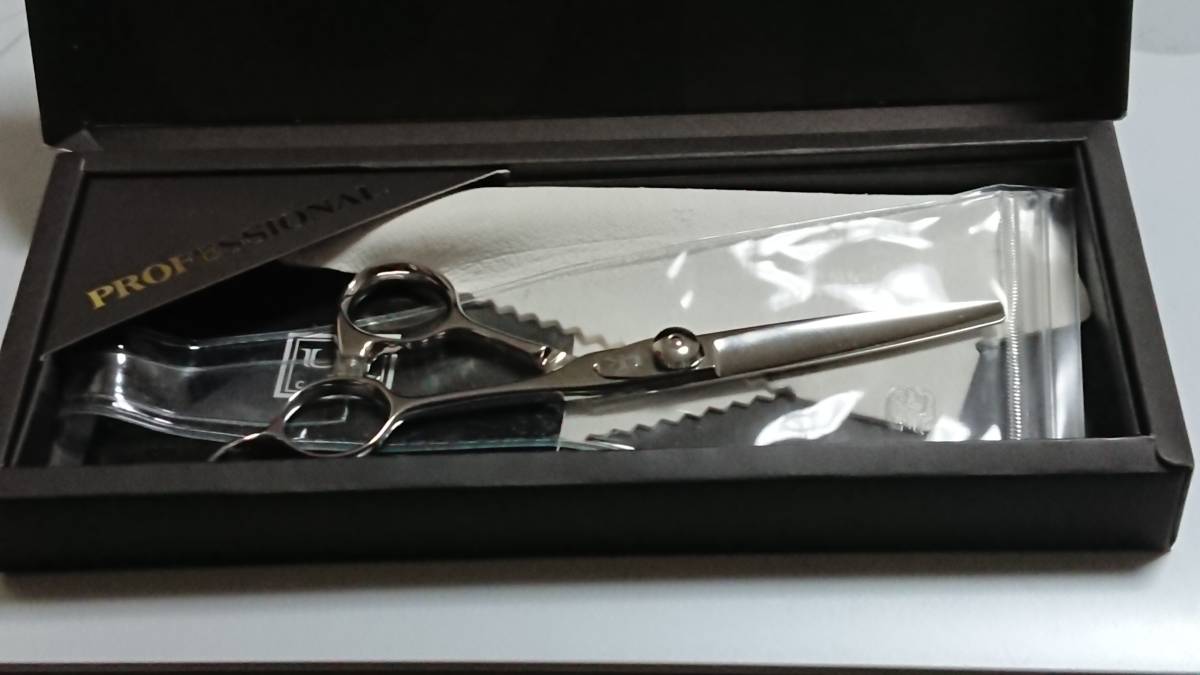 ユウコークラフト(UK CRAFT) シザー 理・美容 ハサミ 4.75in USED美品