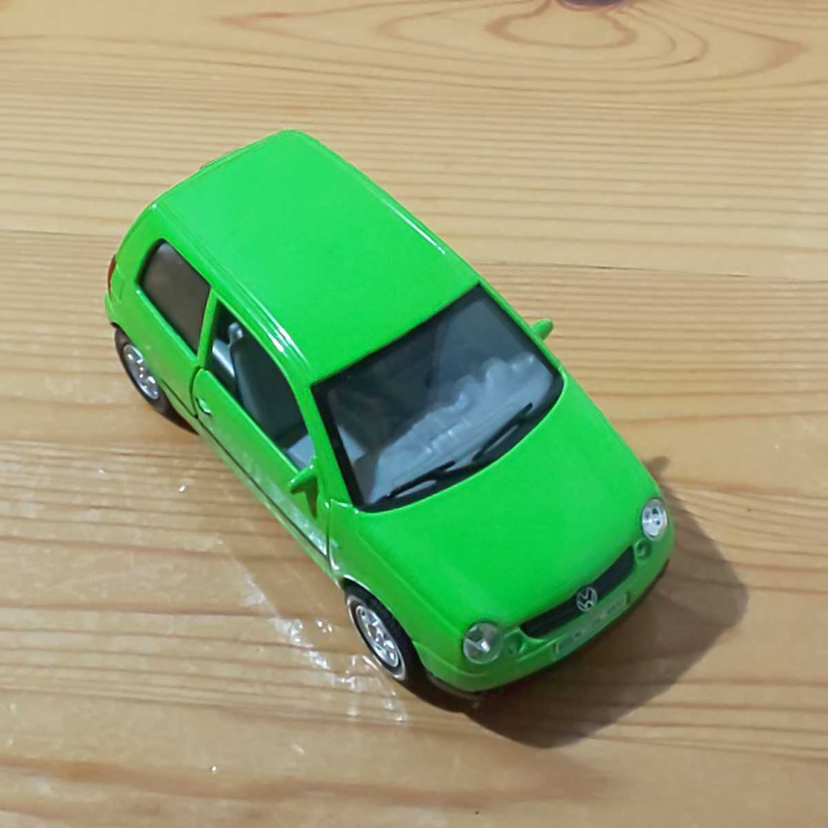 プルバックカー【フォルクスワーゲン LUPO】ルポ WELLY プルバックカー【フォルクスワーゲン LUPO】ルポ WELLY