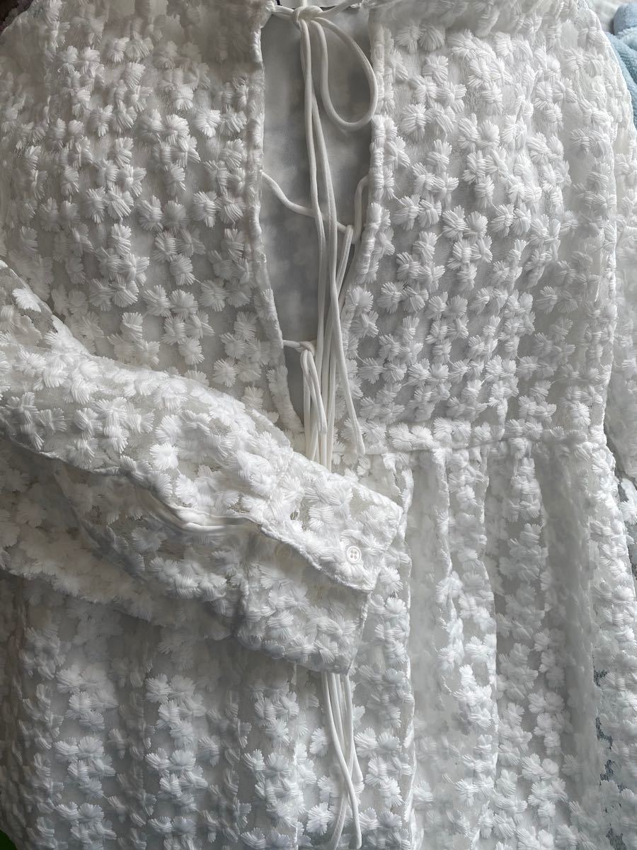 Paypayフリマ 美品 Zara ストラクチャ入り生地ミニワンピース パフスリーブワンピー Paypayフリマ 美品 Zara ストラクチャ入り生地ミニワンピース パフスリーブワンピー