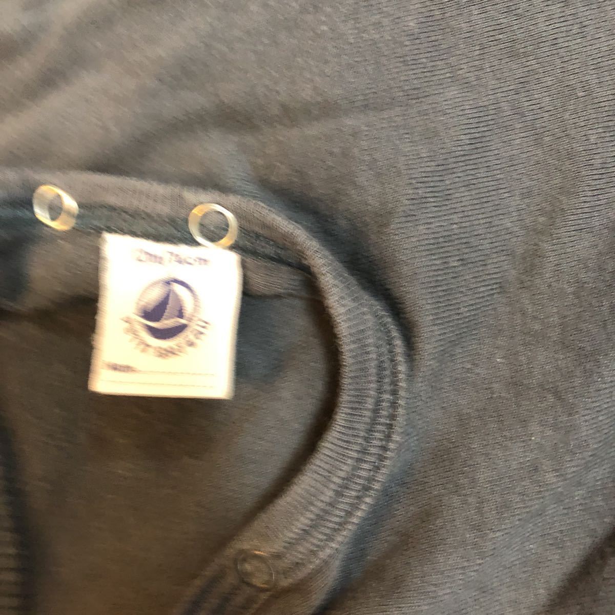 PayPayフリマ|送料込 PETIT BATEAU プチバトー 12m/74cm タートルネック長袖ボディ グレー PayPayフリマ|送料込 PETIT BATEAU プチバトー 12m/74cm タートルネック長袖ボディ グレー