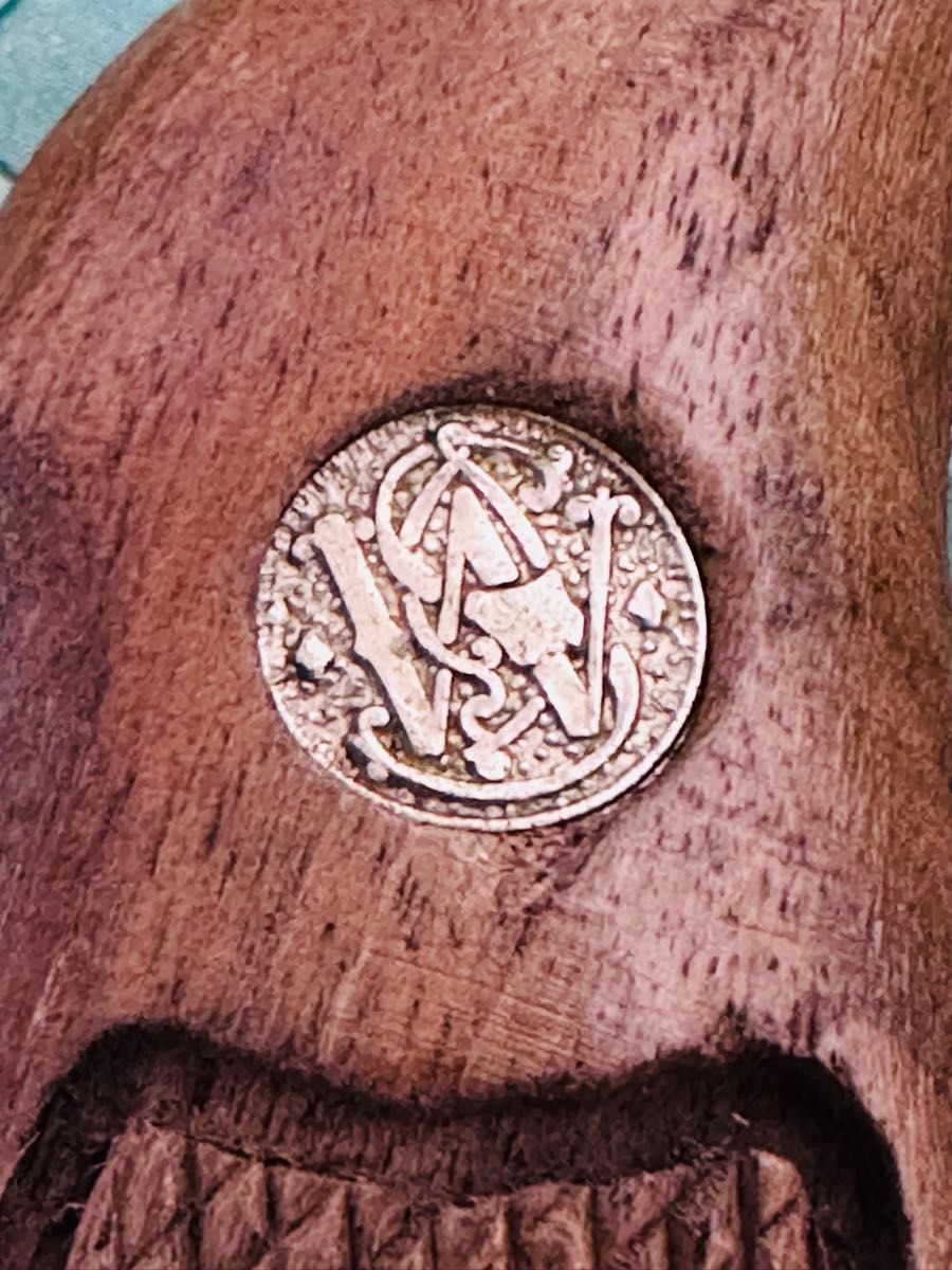 S&W Kフレーム用 実物 メダリオン付き コクサイ MGC タナカ S&W Kフレーム用 木製グリップ メダリオン付き コクサイ MGC