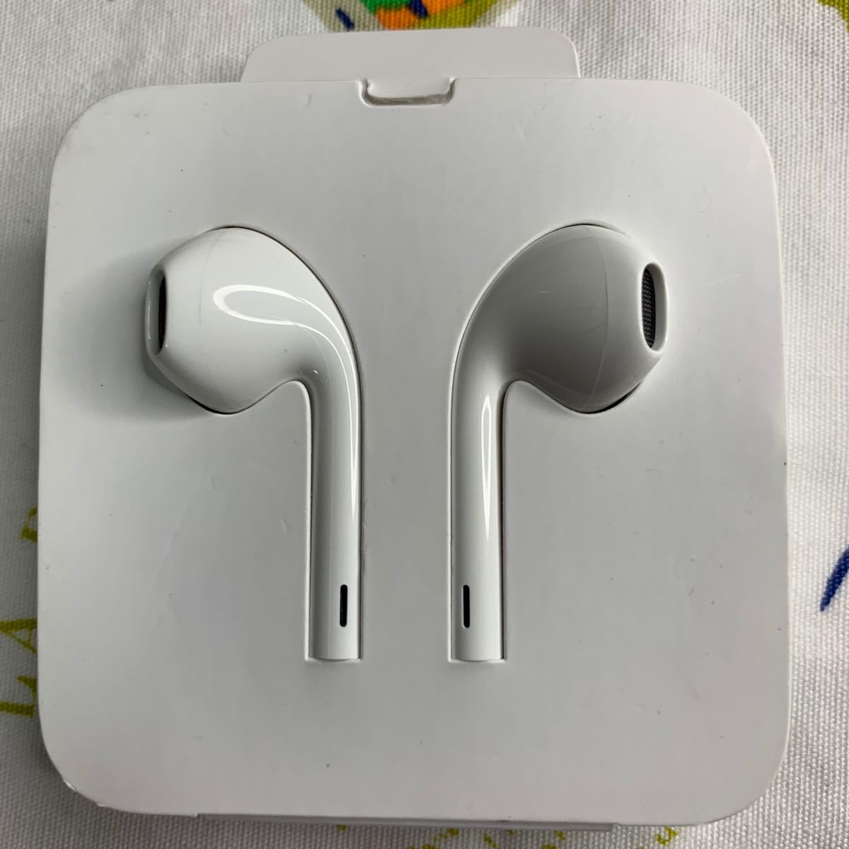 Paypayフリマ Iphone イヤホン Iphone7 Apple純正イヤホン 台紙汚れあリ Paypayフリマ Iphone イヤホン Iphone7 Apple純正イヤホン 台紙汚れあリ