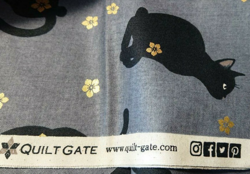 キルトゲイト quilt gate 百華繚蘭 黒猫と梅 生地　猫　和柄